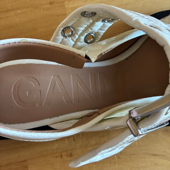 Ganni Feminine Buckle-Strap Ballerina Flats in Ivory / Egret, Size 6 - Picture 6 of 8